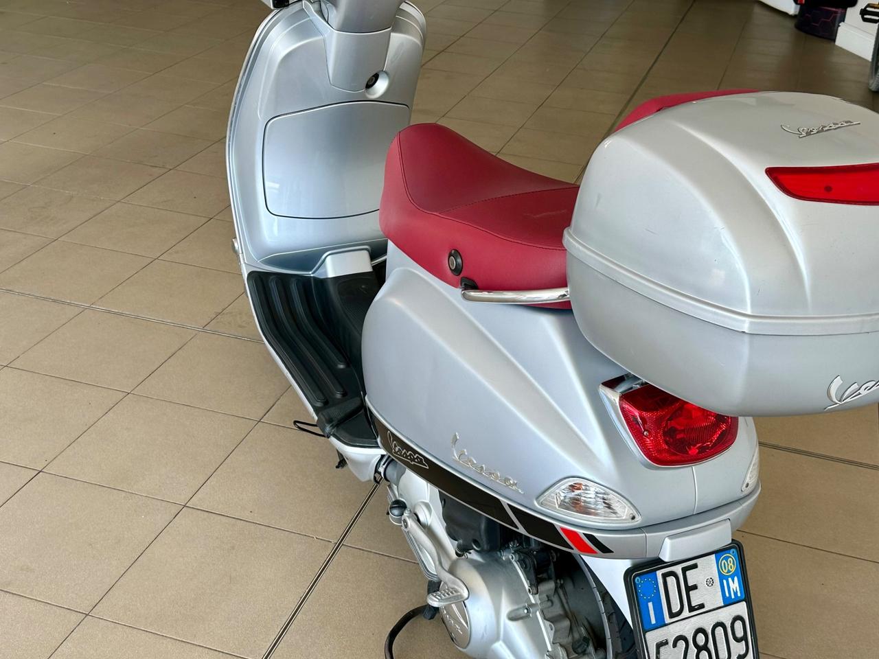 Vespa 150 LX