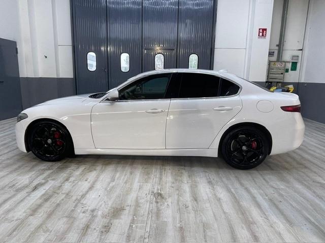 Alfa Romeo Giulia 2.2 Turbodiesel 180cv Super