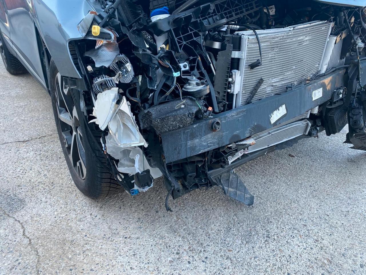 Kia Sportage 1.6 tgdi hev Style auto INCIDENTATA