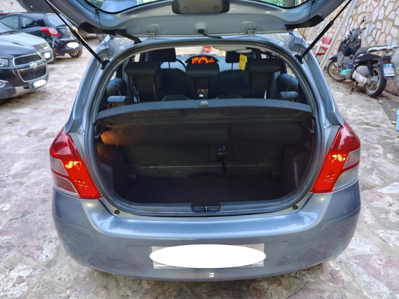 Toyota Yaris 1.4 D-4D DPF 5 porte Sol