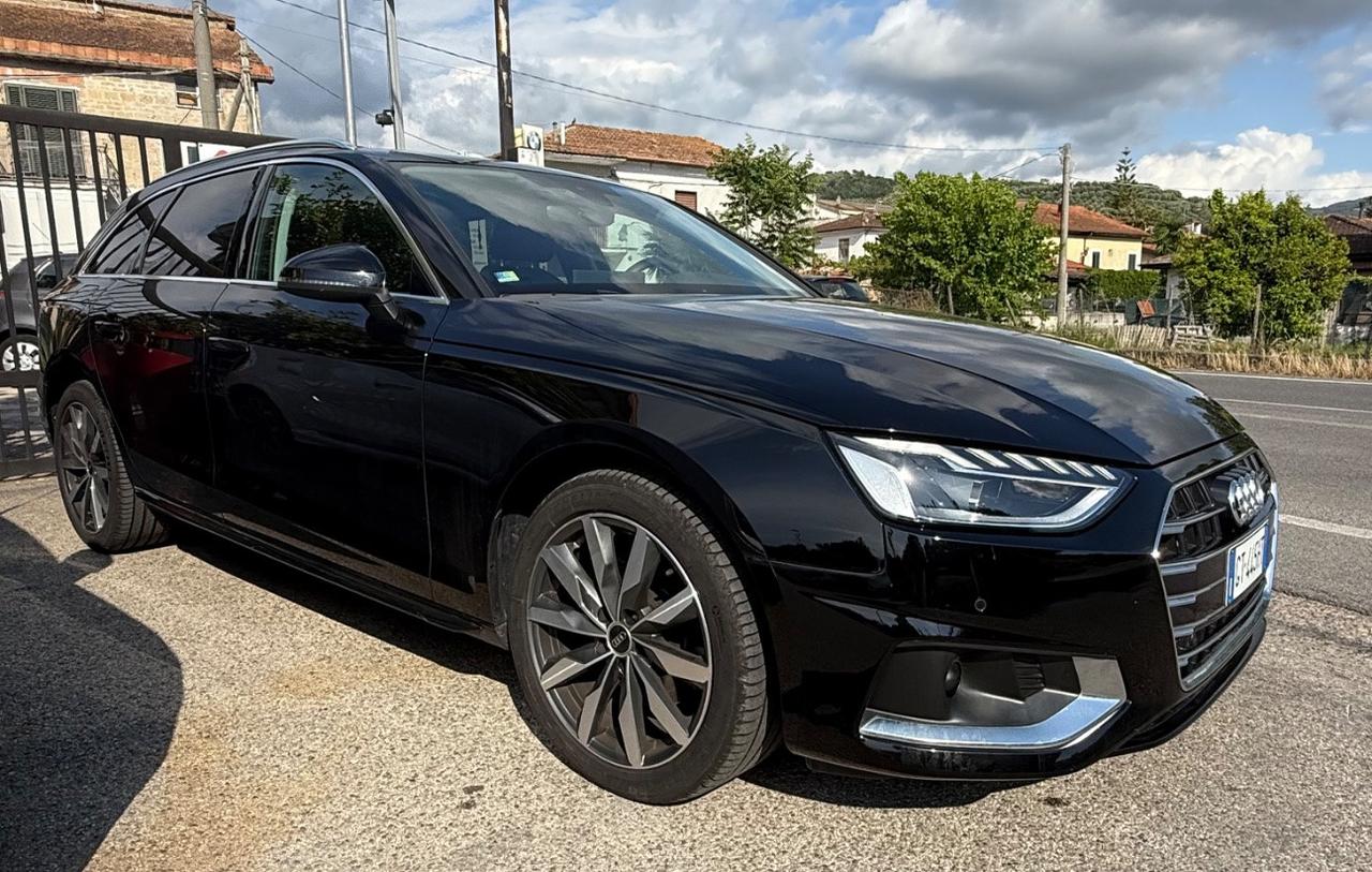 Audi A4 Avant 35 2.0 tdi mhev Business Advanced 163cv s-tronic