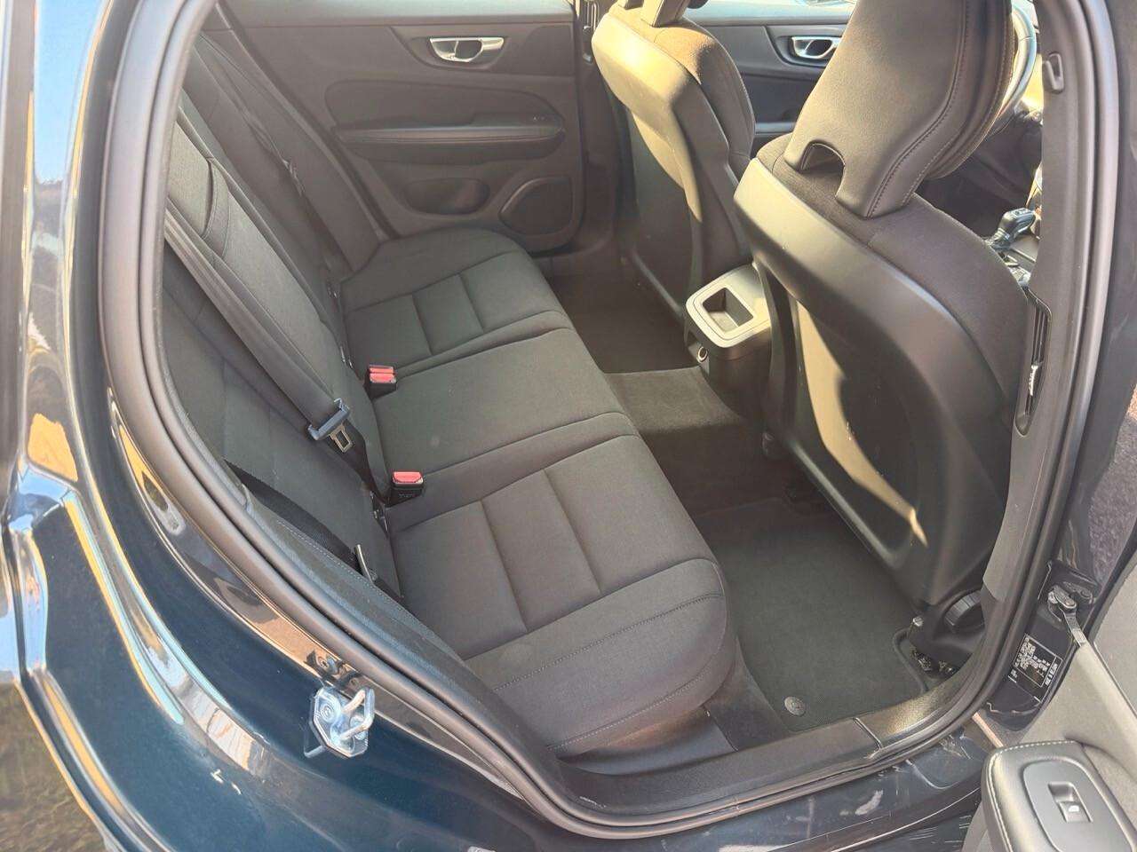 Volvo V60 2.0 d3 150 cv Business Geartronic