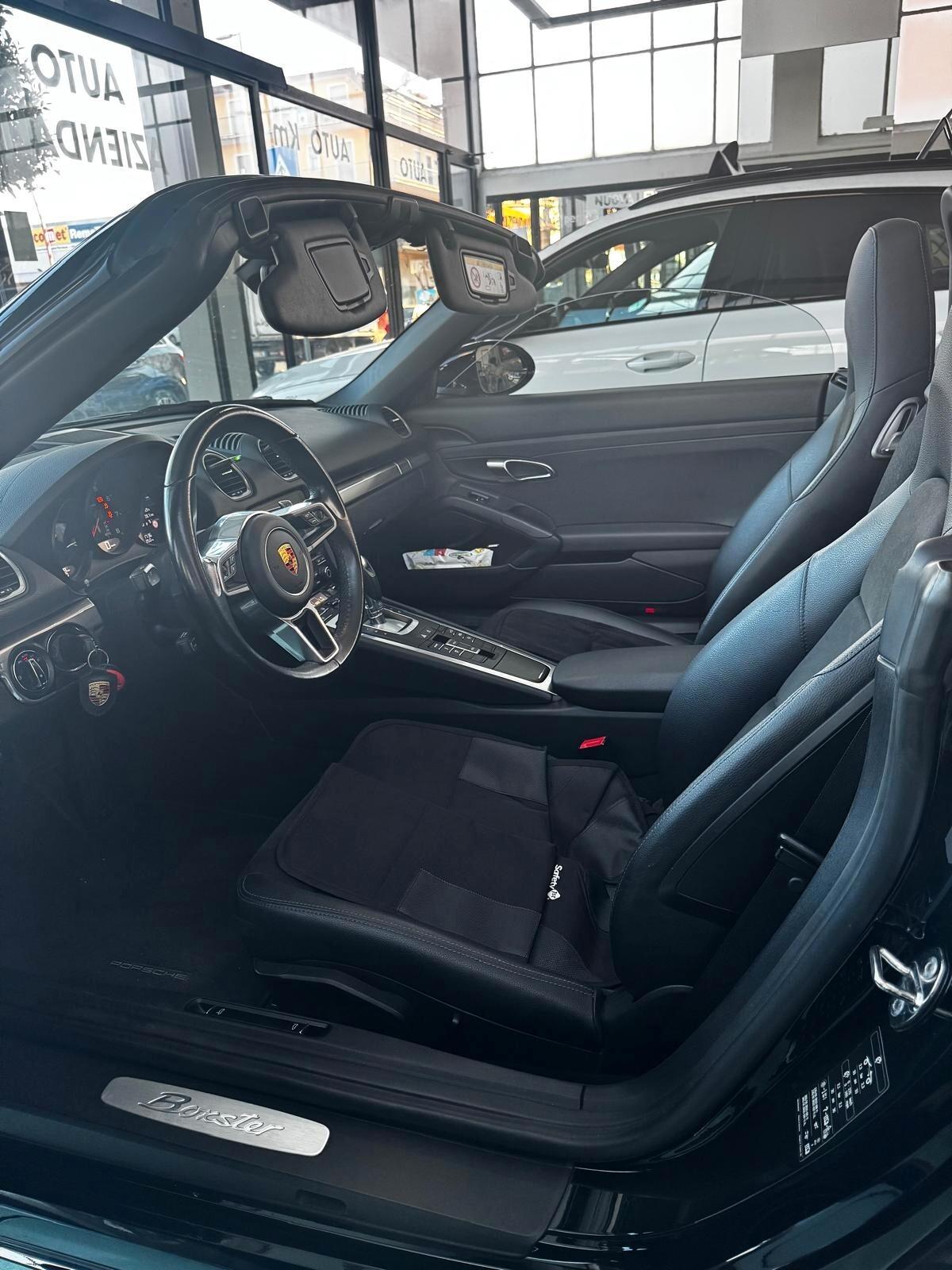 Porsche 718 Spyder Boxster 2.0