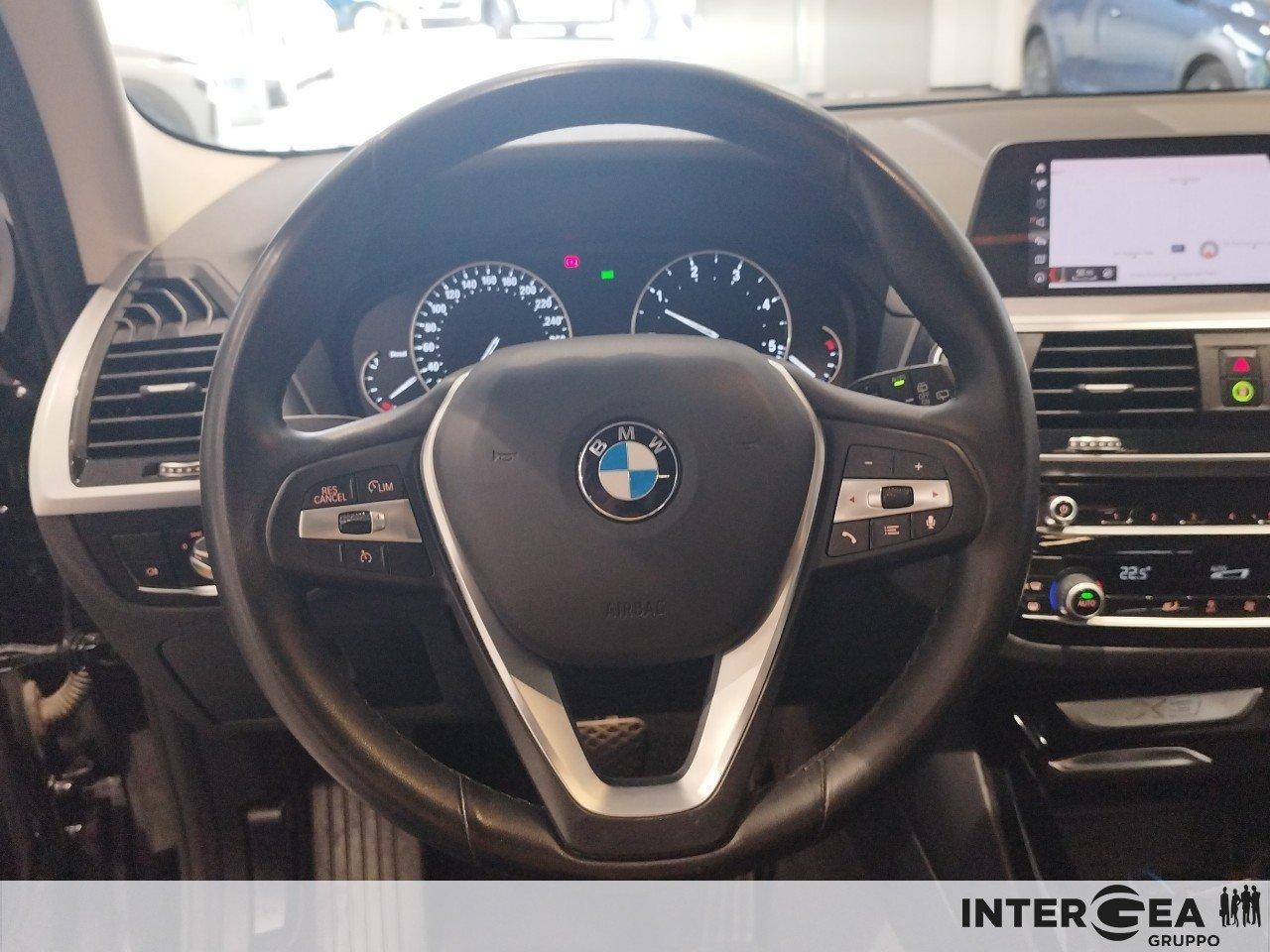 BMW X3 sdrive18d mhev 48V Business Advantage auto