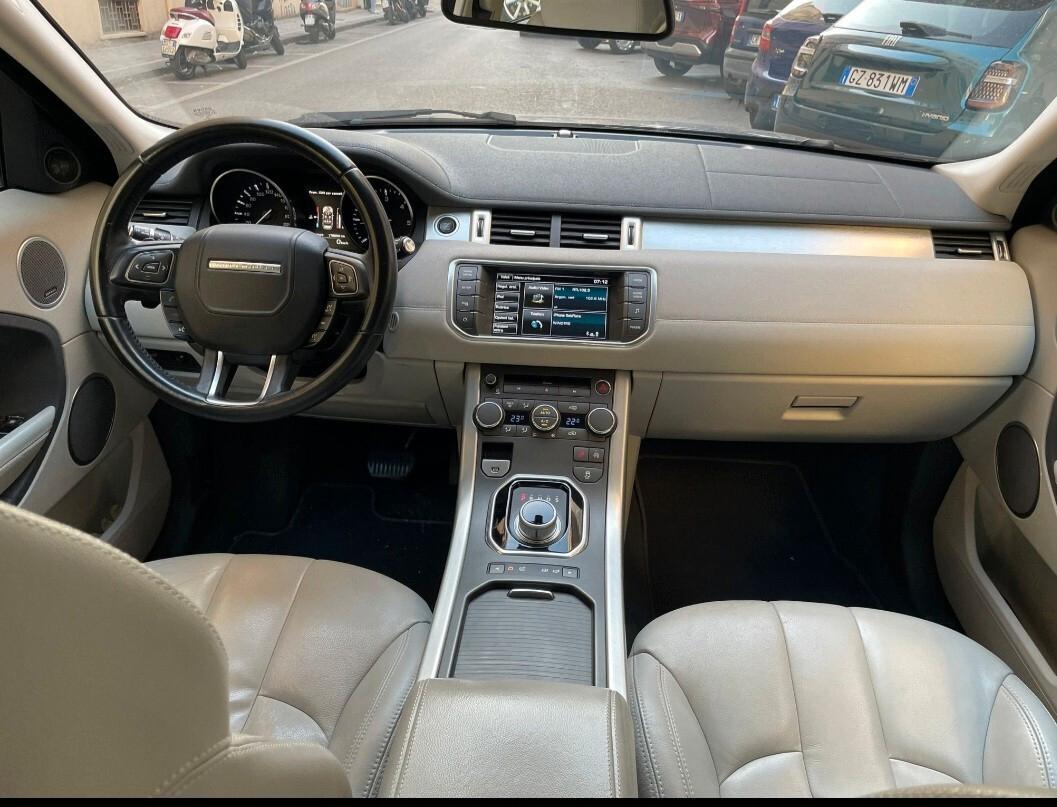 Land Rover Range Evoque 2.2 Sd4 5p. Prestige/UNIPRO