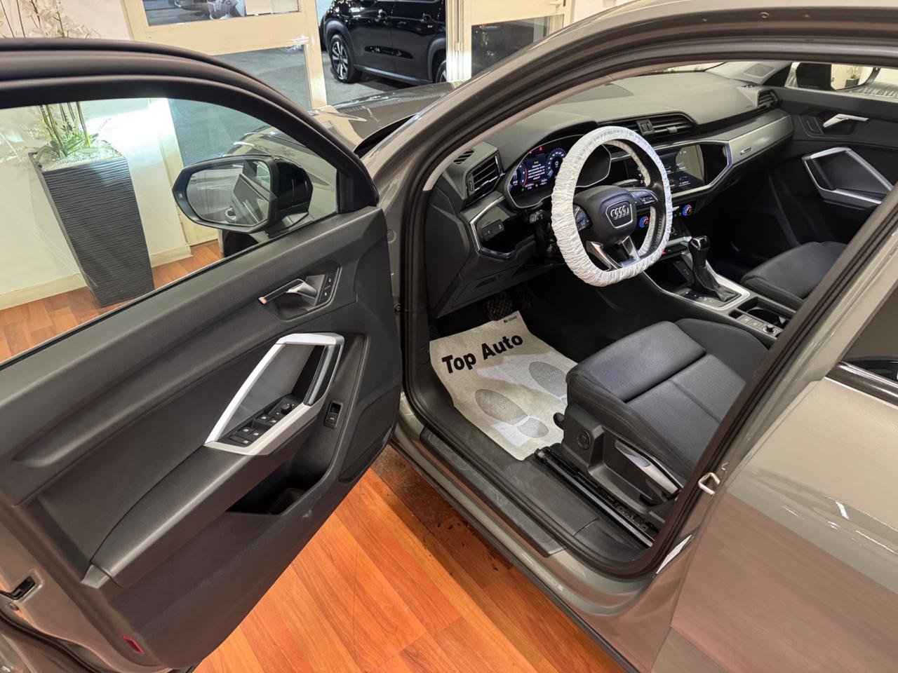 AUDI Q3 SPB 35 TDI S TRONIC IDENTITY BLACK