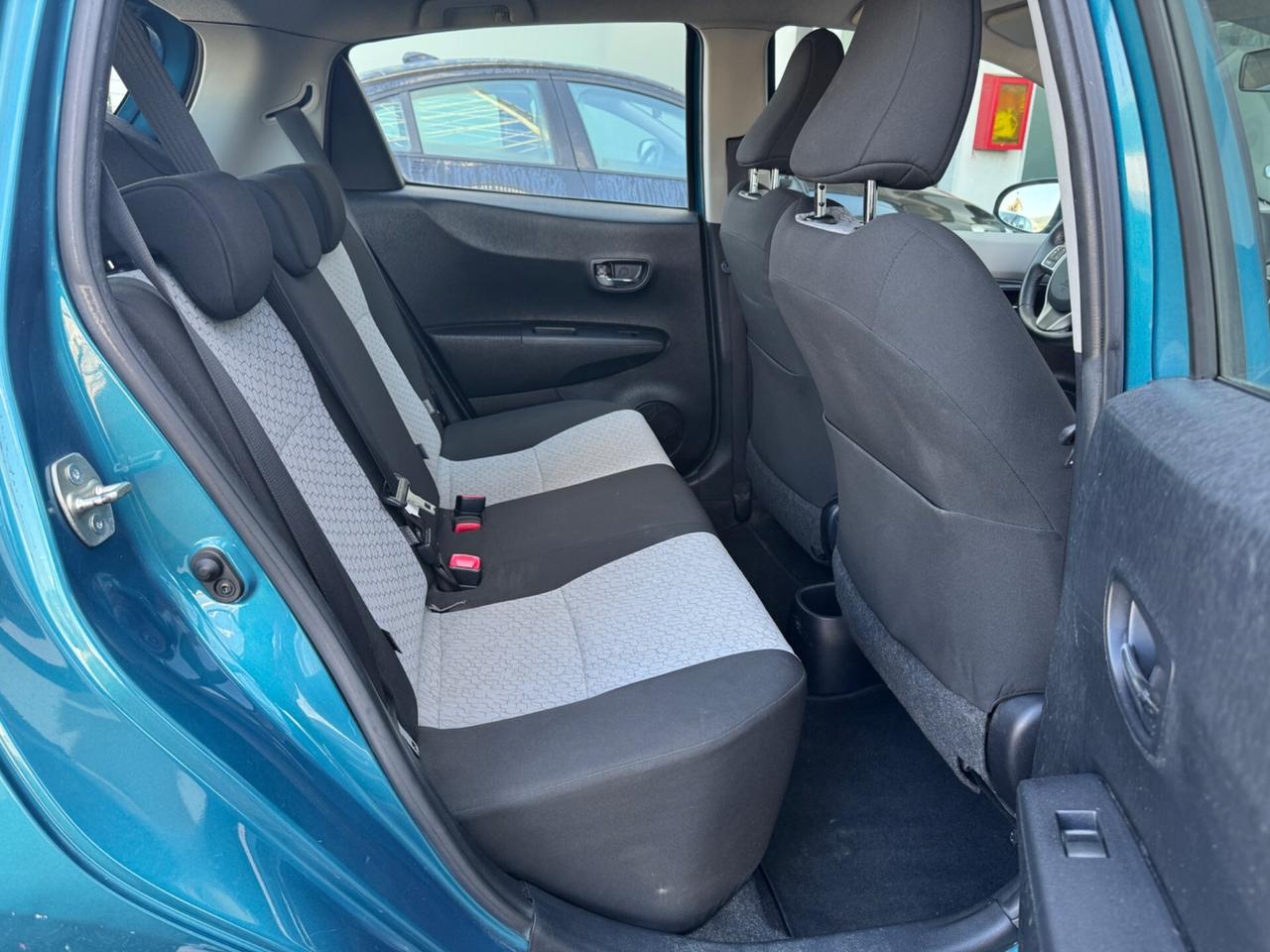 Toyota Yaris 1.3 5 porte Lounge