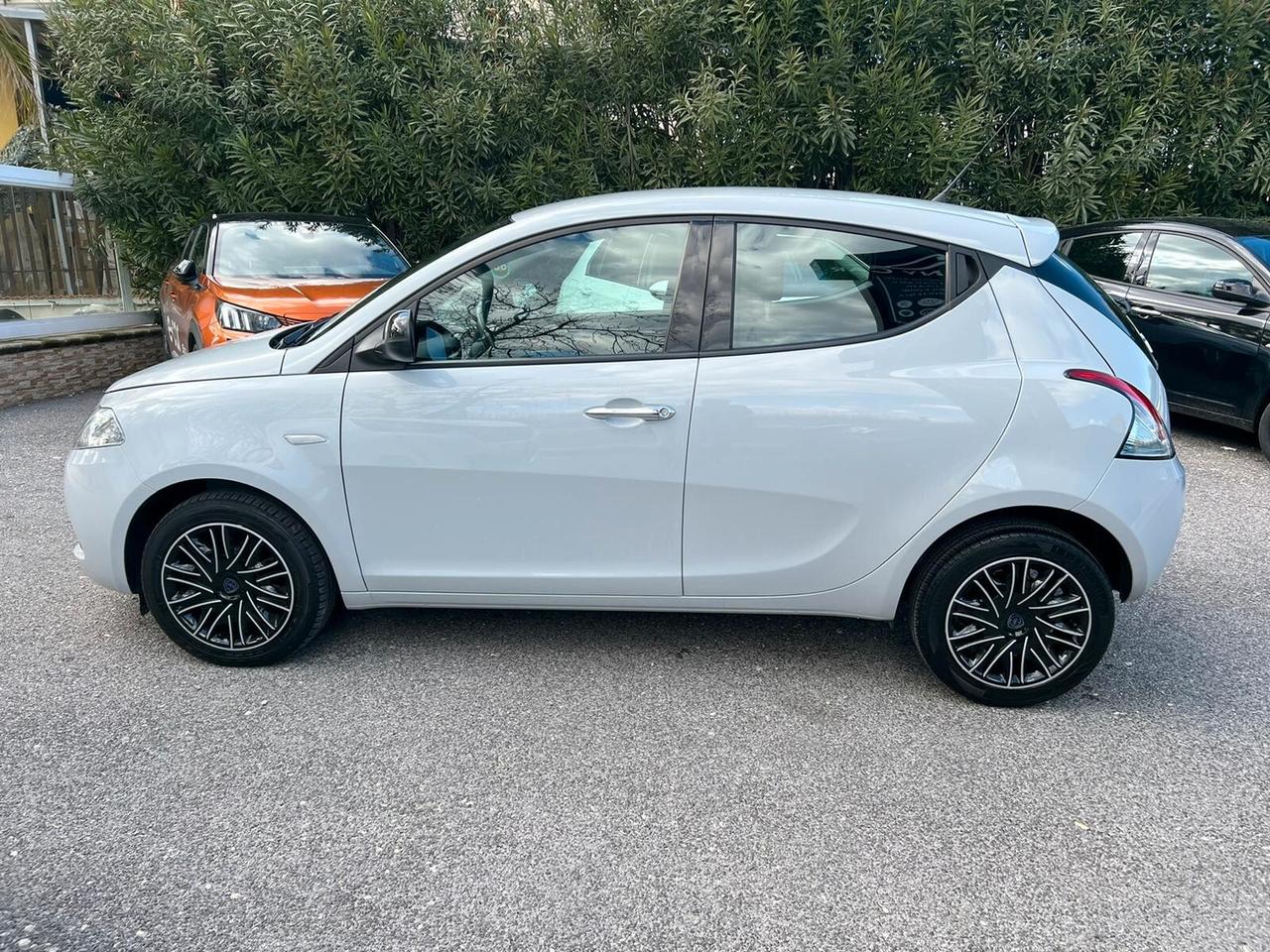 Lancia Ypsilon 1.2 69 CV 5 porte GPL Ecochic Gold