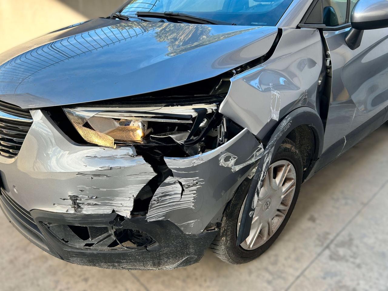 Opel Crossland X 1.2 Benzina 83CV - 2020 Incidentata