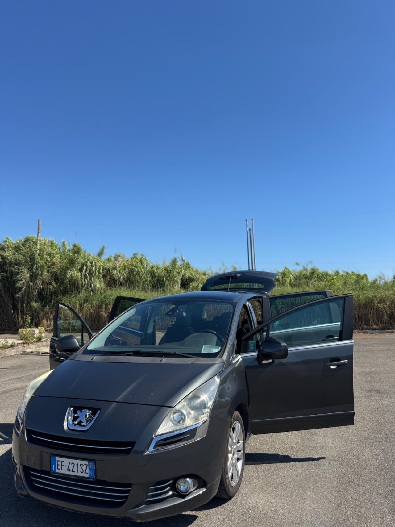Peugeot 5008 1.6 HDi 112CV Premium