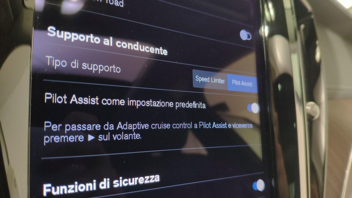 VOLVO Xc60 B4 Mild Hybrid (D) Awd Automatico Ultimate Bright