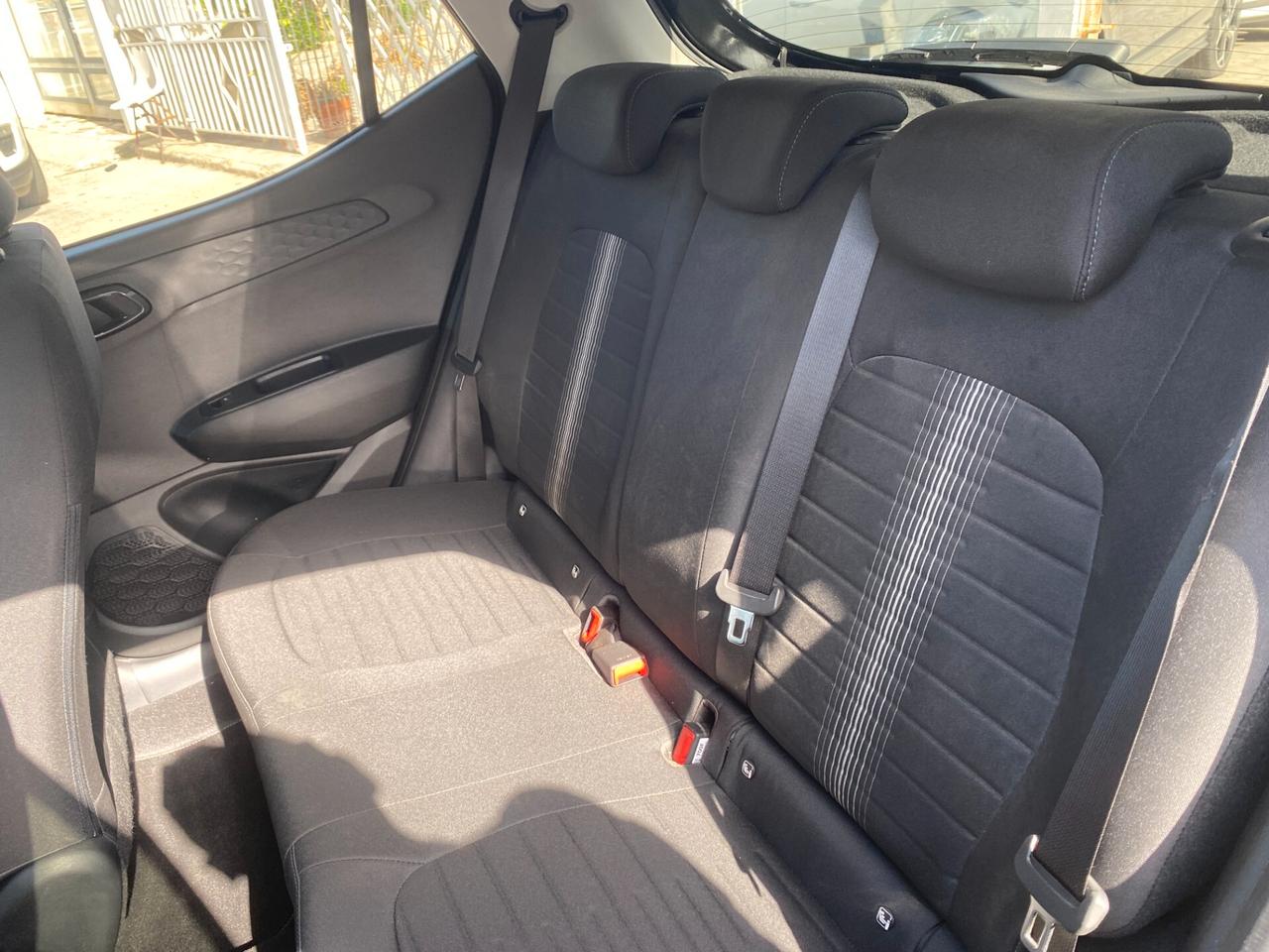 Hyundai i10 1.0 2021 SUPER ACCESSORIATA
