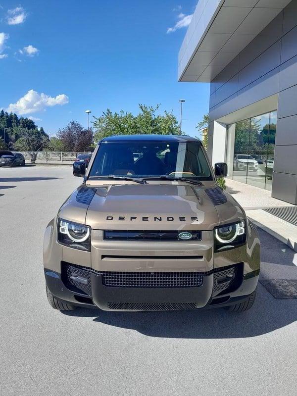 Land Rover Defender 3.0D I6 250 110 X-Dynamic SE AWD auto.