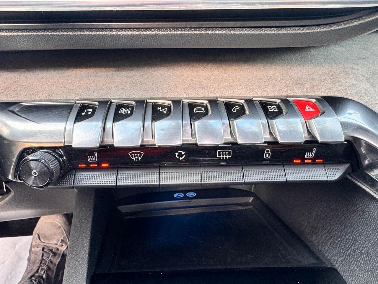 Peugeot 3008 BlueHDi 130 S&S GT Line Tetto