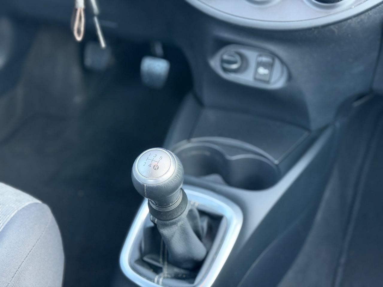 Toyota Yaris 1.0 5PORTE Lounge 2015 EURO6