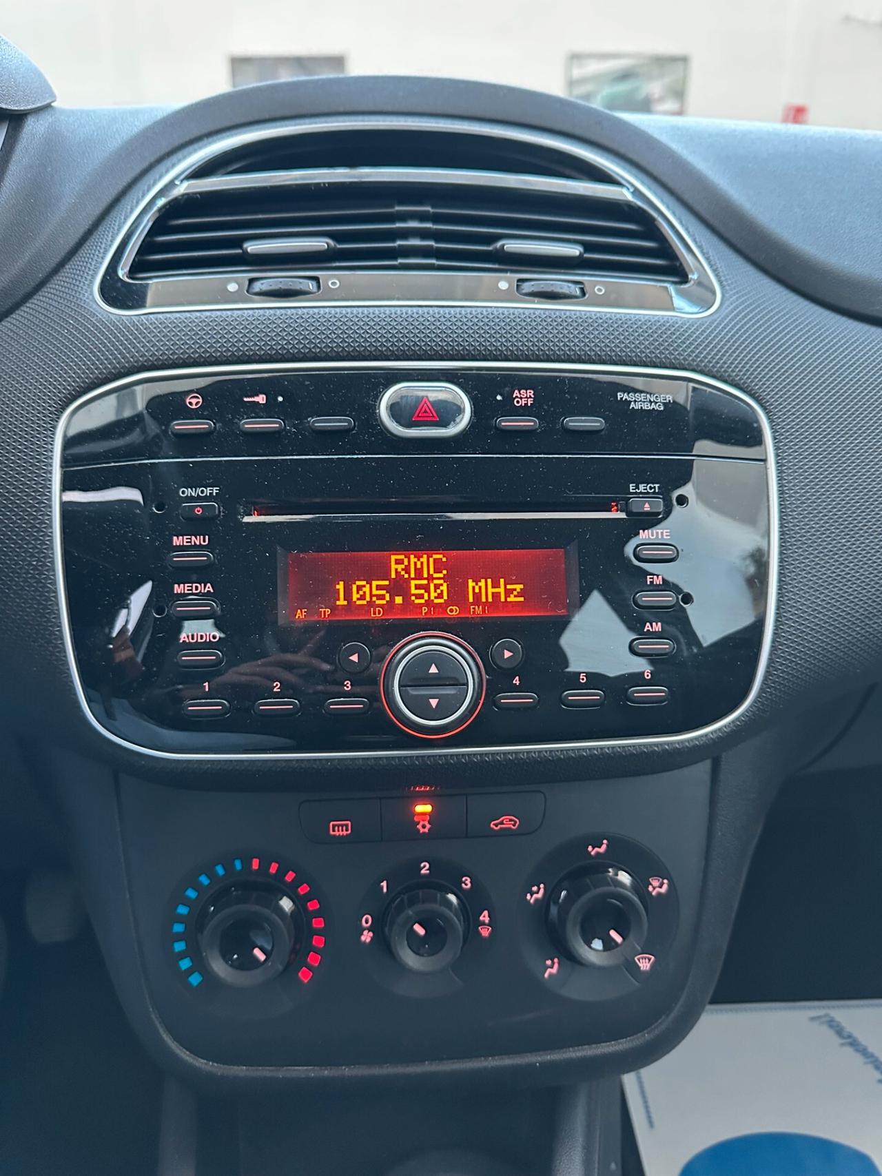 Fiat Punto 1.2 Benz, Euro 6, si neopat, uni propriet, garantita