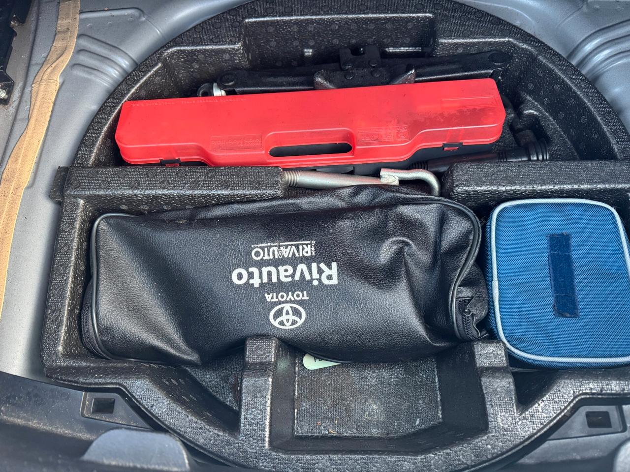 Toyota Yaris 1.0 5 porte