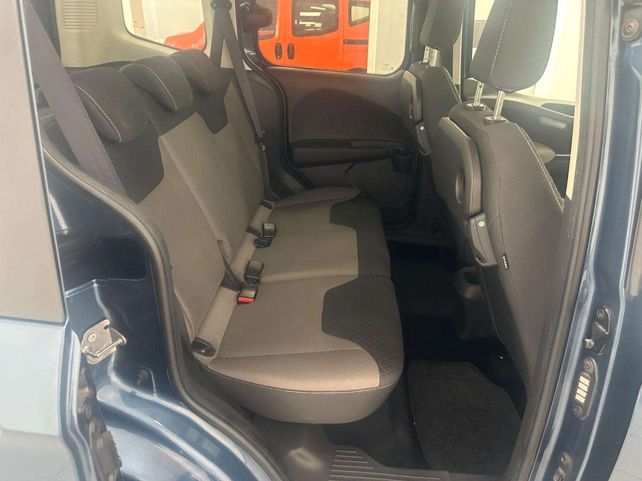 Ford Tourneo Courier 1.0 EcoBoost 100 CV S&S Plus