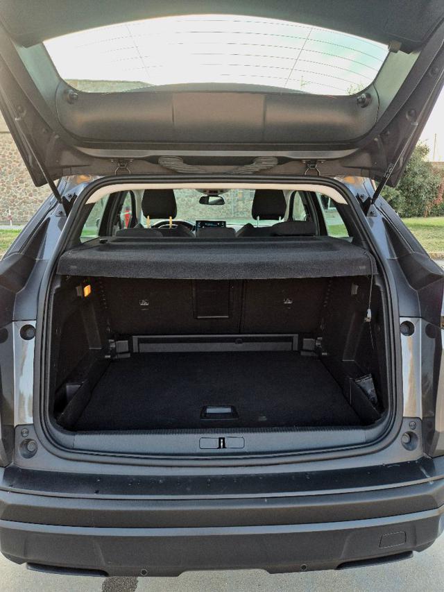 PEUGEOT 3008 BlueHDi 130 S&S Active