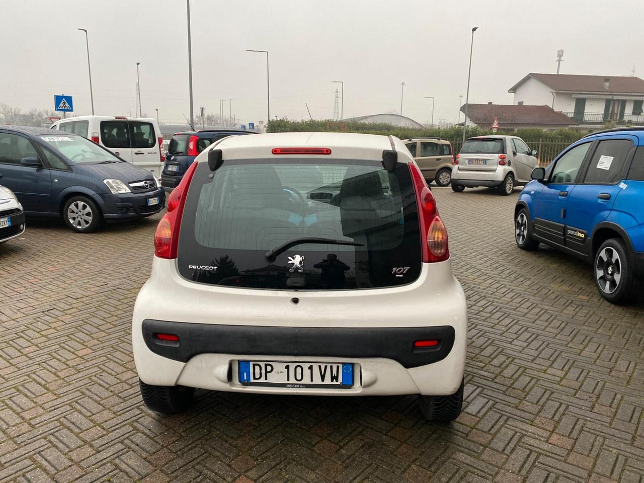 Peugeot 107 1.0 68CV 5p. Sweet Years