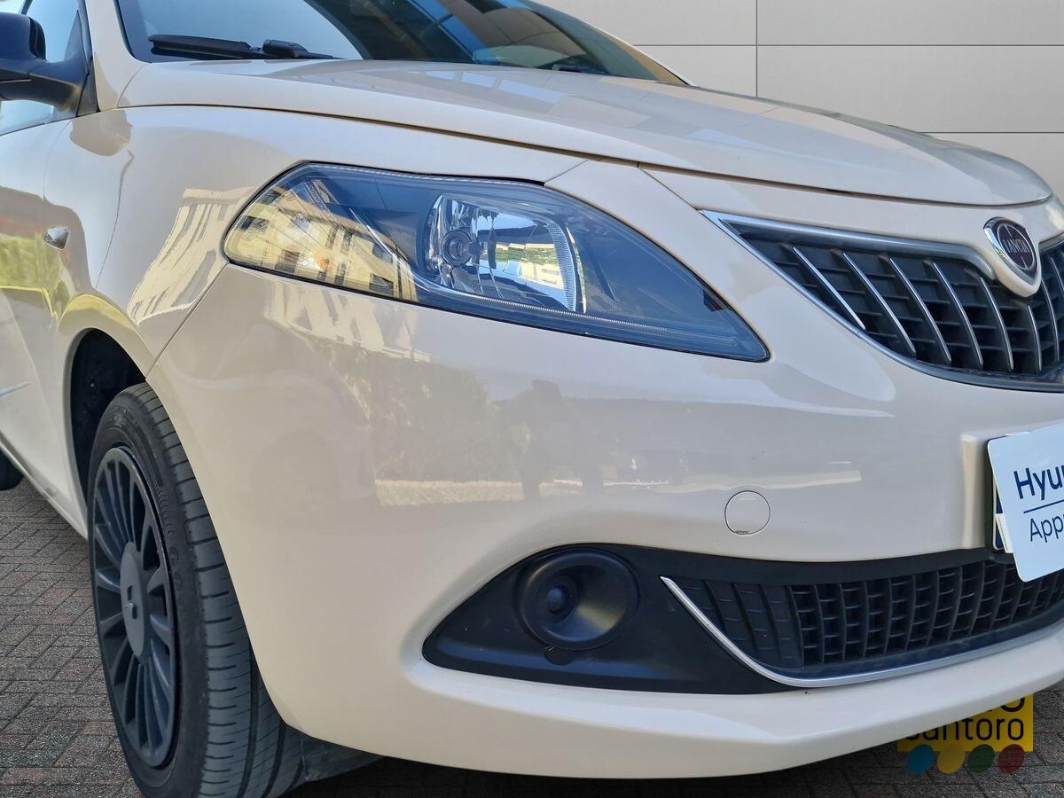 LANCIA YPSILON 1.0 IBRIDO GOLD