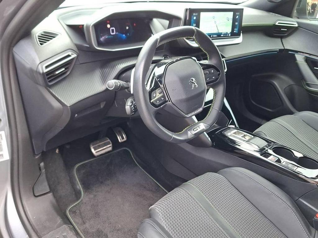 Peugeot 2008 1.2 PureTech GT EAT
