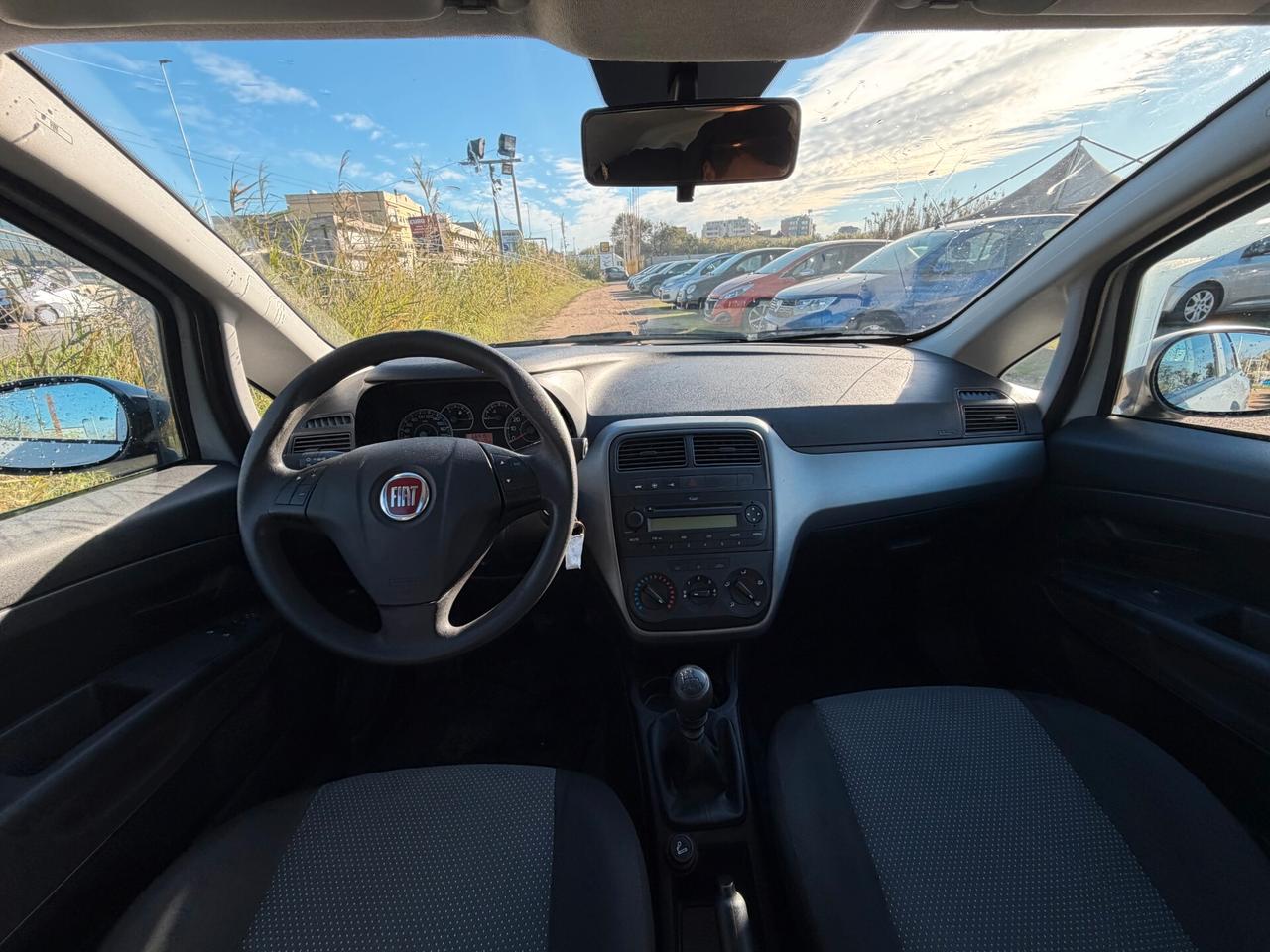 FIAT GRANDE PUNTO 1.2 69CV 66.000 KM ANNO 2013