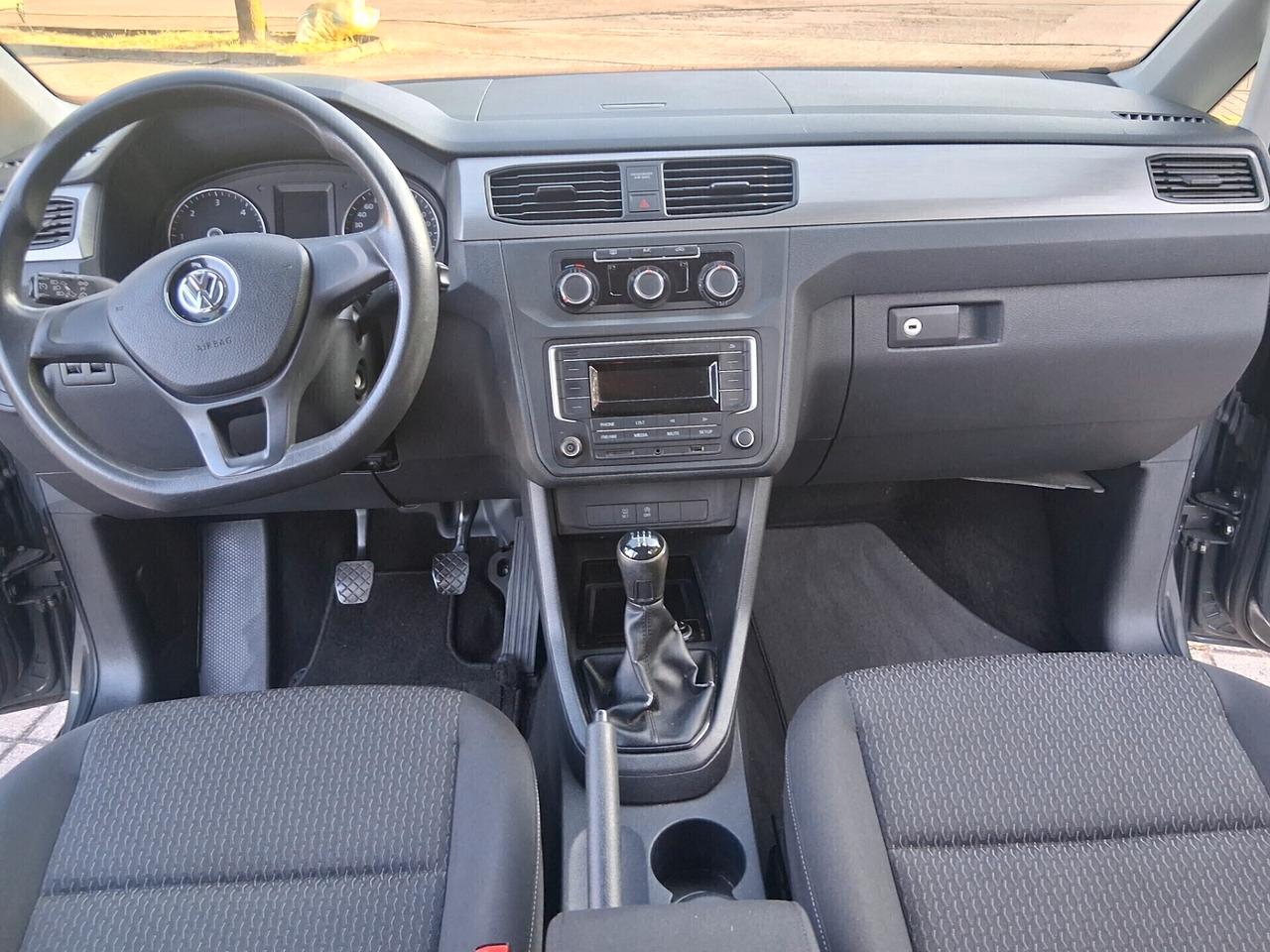 Volkswagen Caddy 2.0 TDI 102 CV Trendline..CELL 320 147 1147 WUATSAPP.