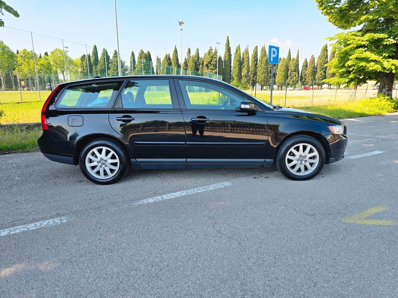 Volvo V50 2.0 D 6 MARCE - INTERNI IN PELLE