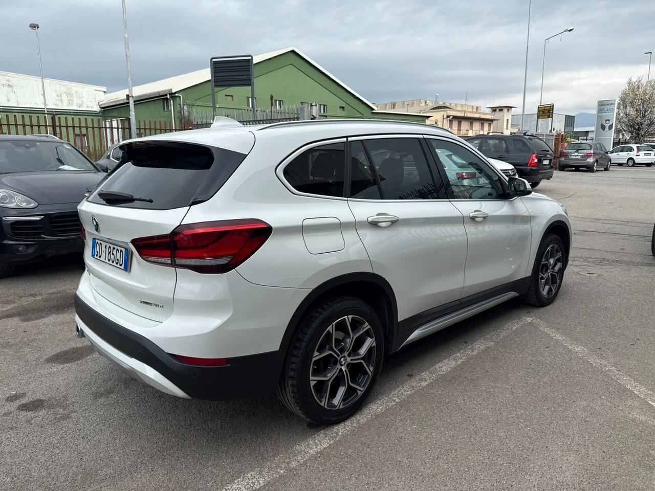 BMW X1 X1 sdrive16d xLine SERVICE IN BMW