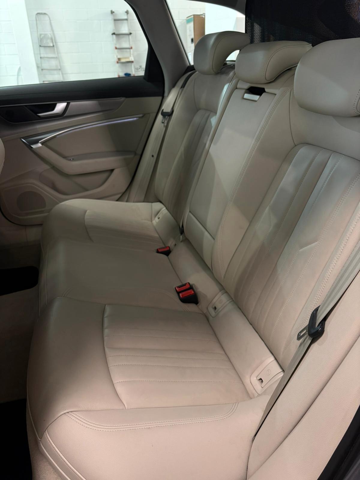 Audi A6 40 2.0 TDI quattro ultra S tronic Business Design