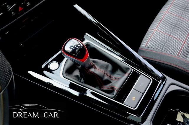 VOLKSWAGEN Golf GTI 2.0 TSI MANUALE TETTO PANO-CERCHI 19"
