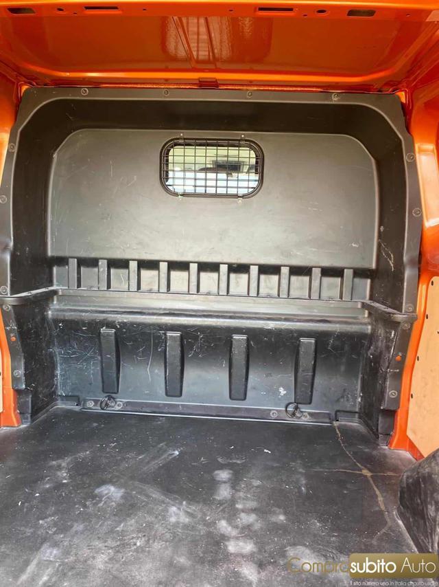 FORD Transit Custom 320 2.0 EcoBlue 6 POSTI 130 PC Combi + IVA 22%