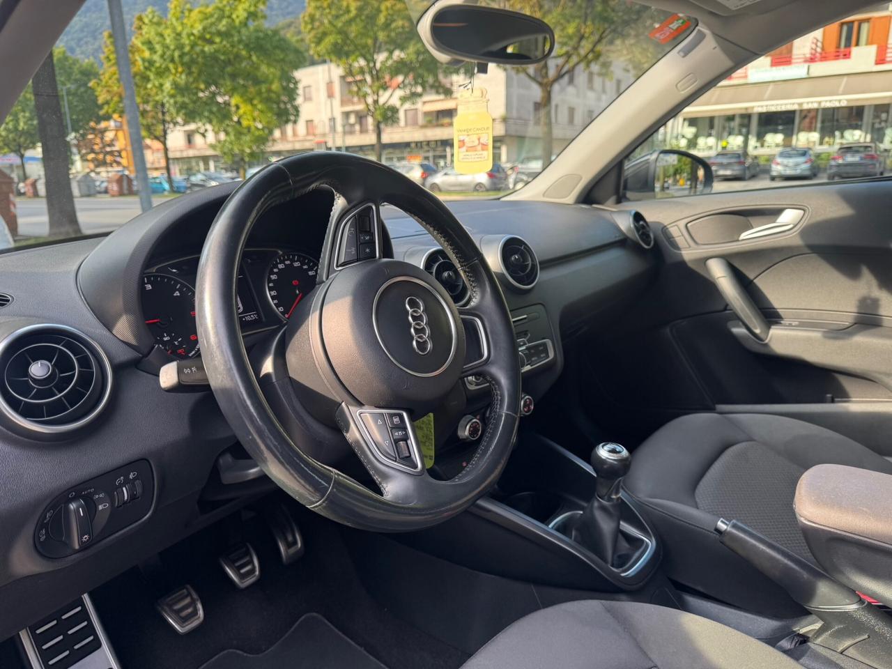 Audi A1 SPB 1.4 TDI S-LINE