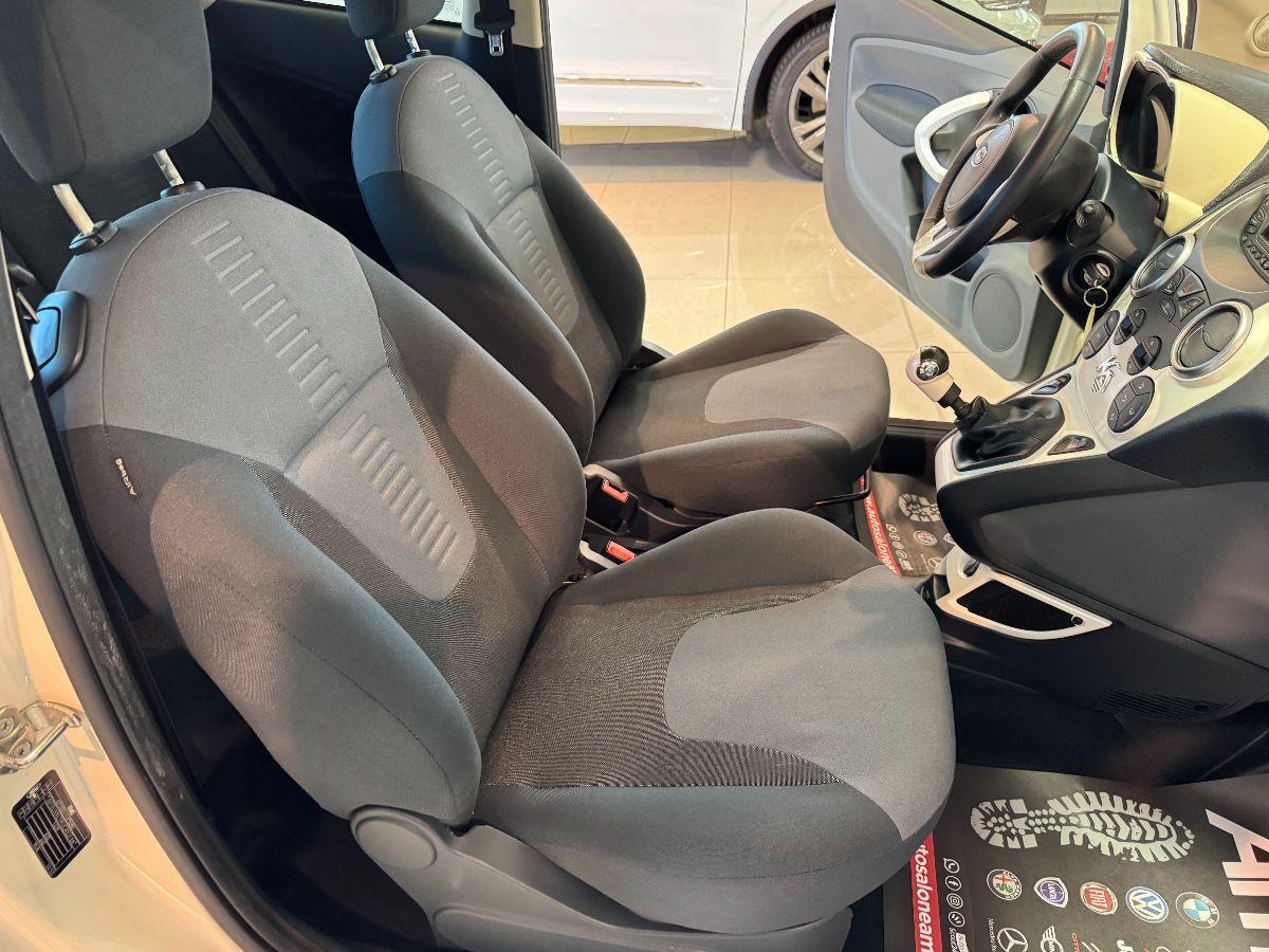 FORD Ka 1.3 TDCi 75CV Titanium