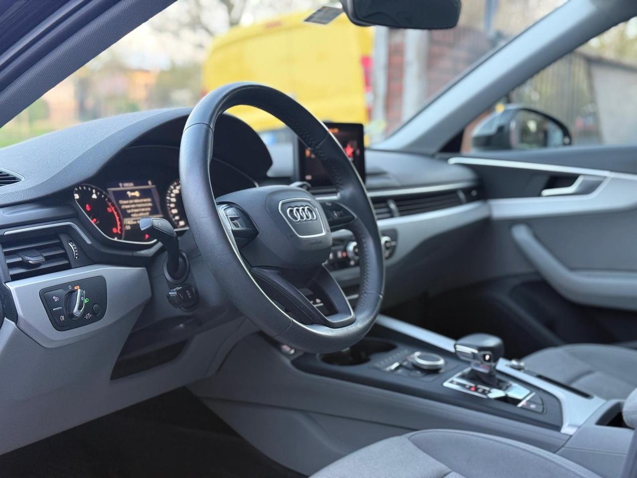 Audi A4 Avant 35 TDI S tronic Business