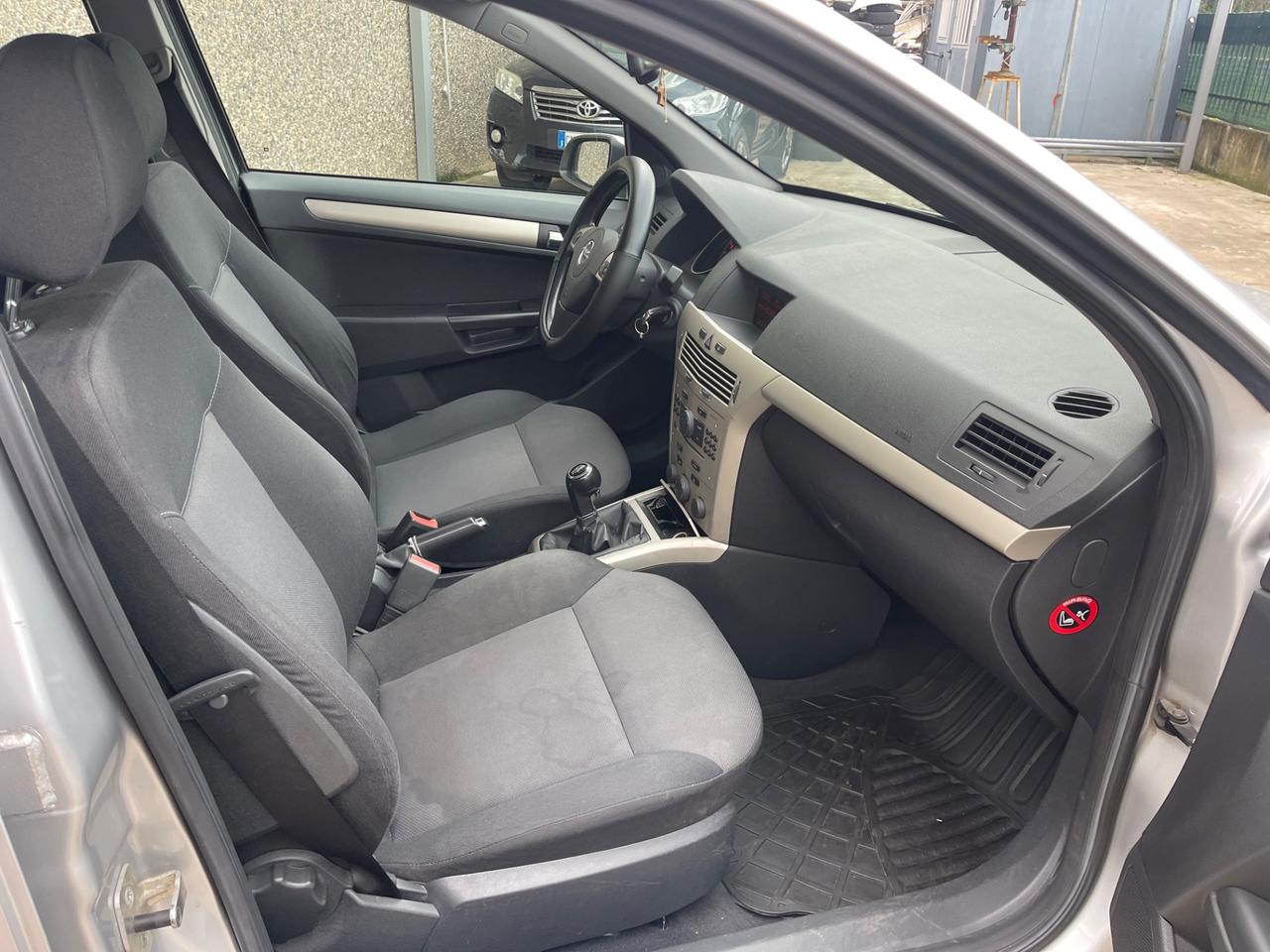 OPEL ASTRA 1.6 BENZINA-GPL 2028 EURO4 NEOPATENTATI