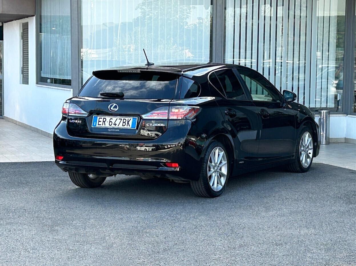 Lexus CT 200h Hybrid Executive - 2013