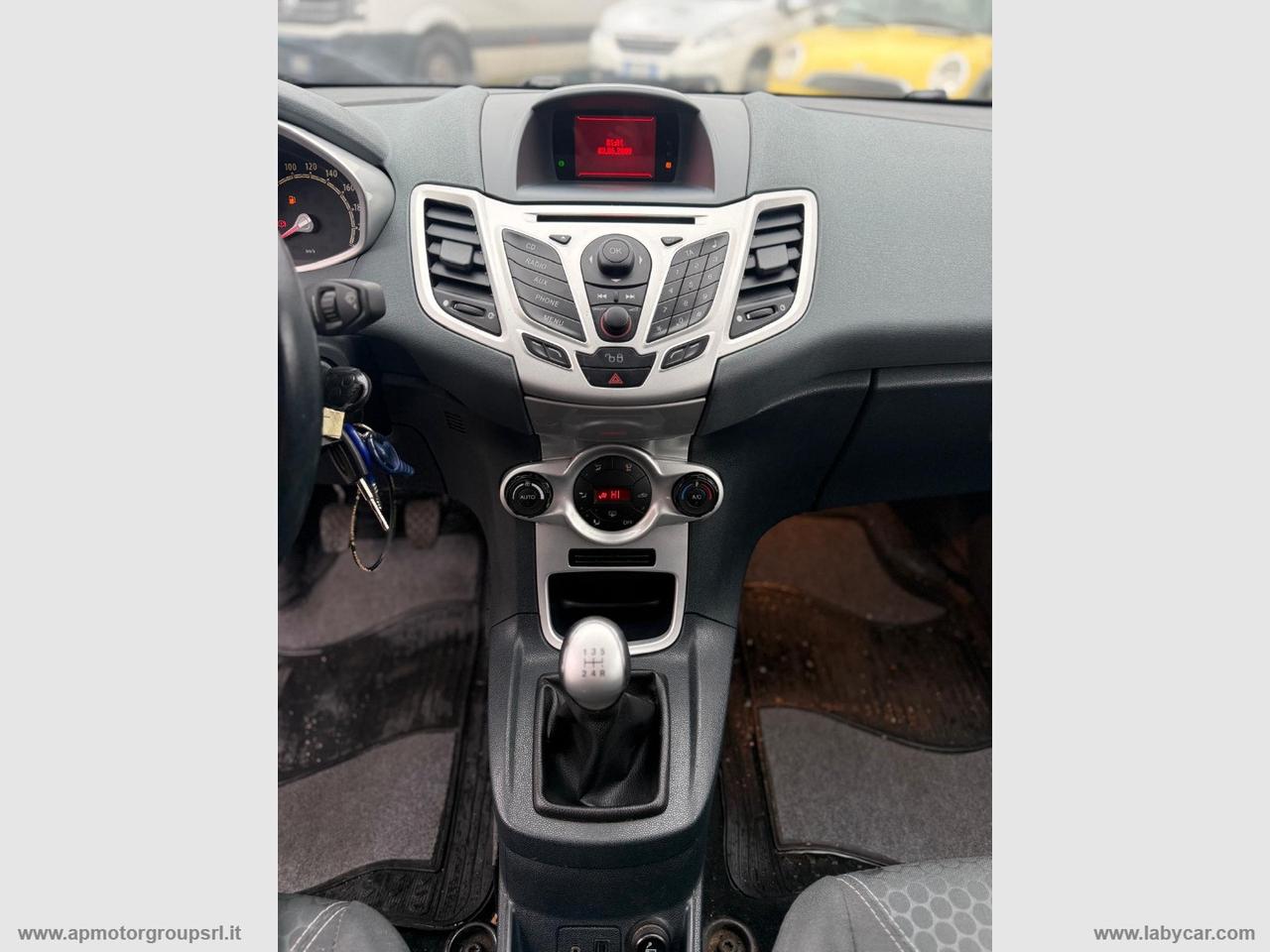 FORD Fiesta 1.4 TDCi 68 CV 5p. Titanium