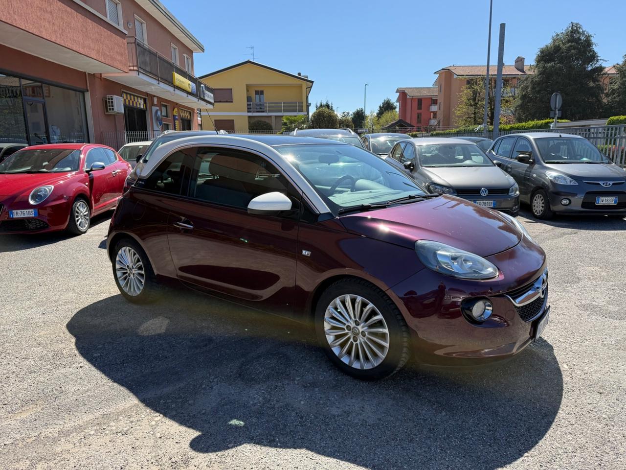 Opel Adam 1.2 70 CV Slam