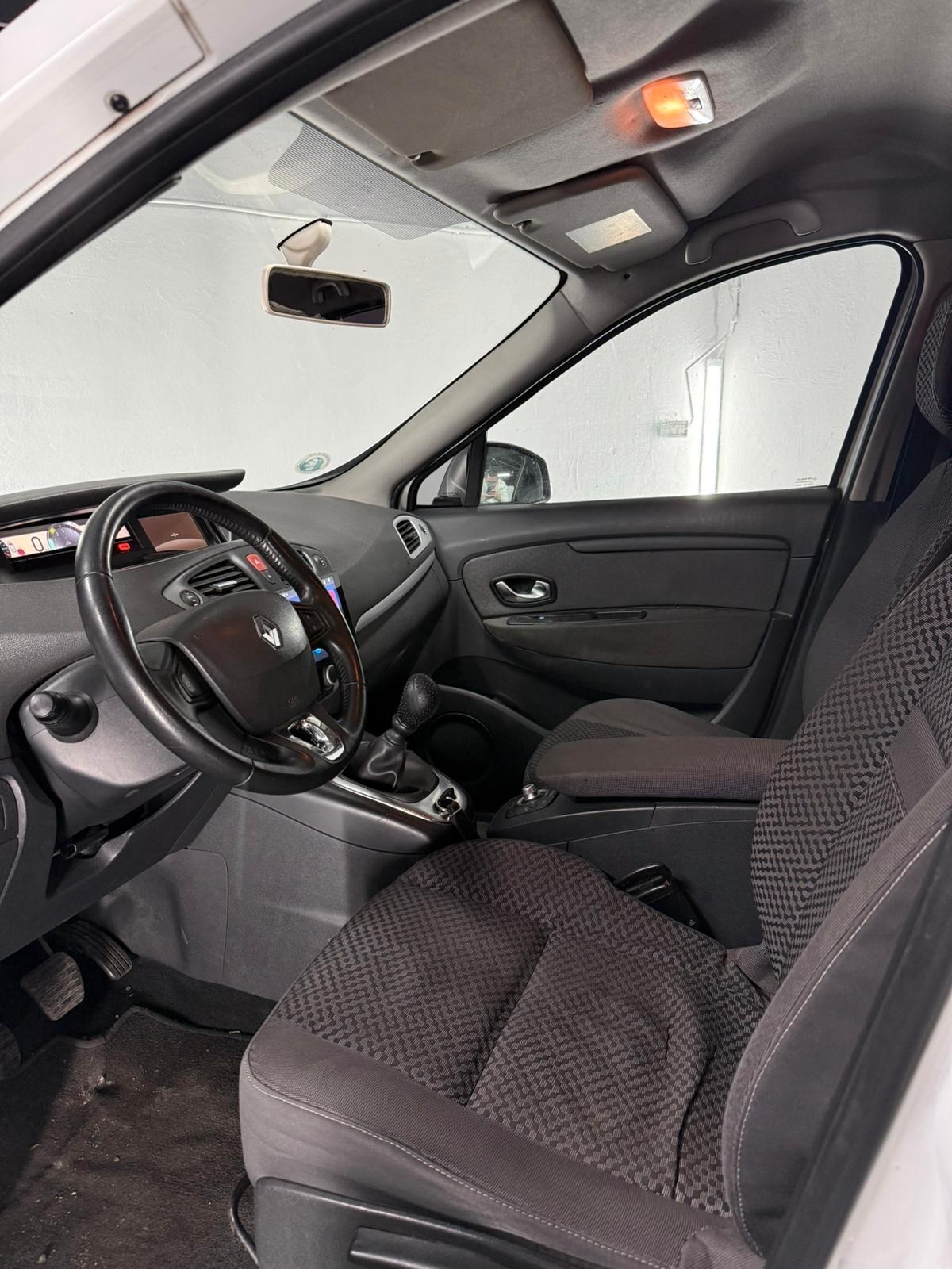 Renault Scenic Scénic X-Mod 1.5 dCi 110CV Luxe
