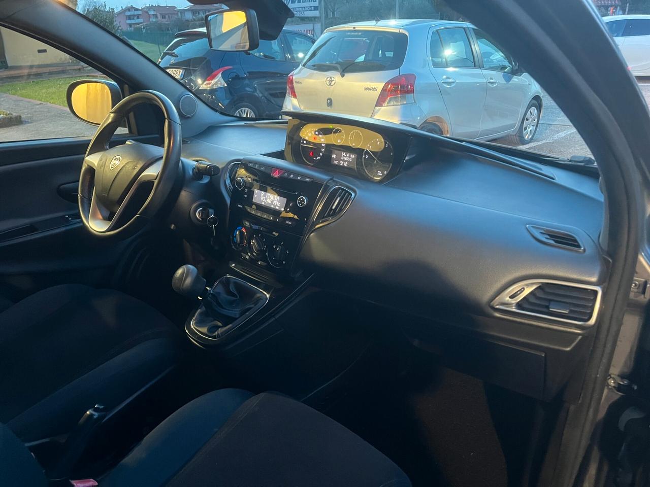 Lancia Ypsilon 1.3 MJT 16V 95 CV 5 porte S&S Gold