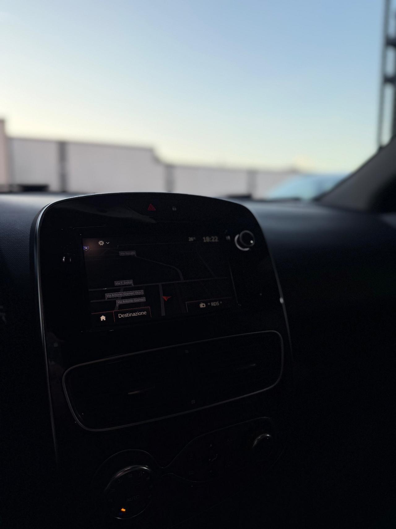 Renault Clio dCi 8V 90CV EDC Start&Stop 5 porte Energy Intens