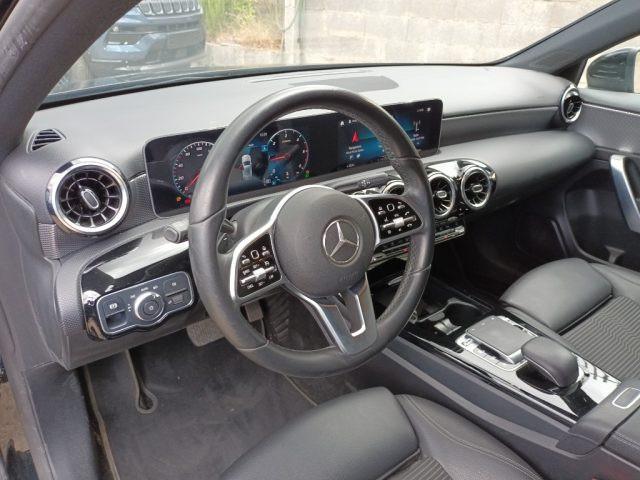 MERCEDES-BENZ A 180 D AUTOMATIC PROGRESSIVE CARPLAY CAM LED"17 ITALIA