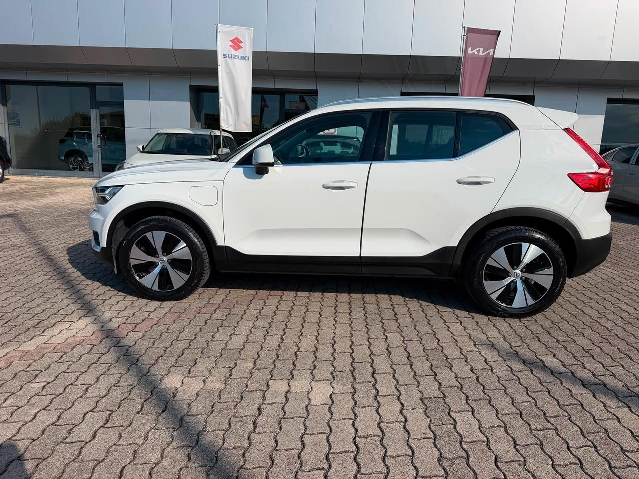 Volvo XC40 T4 Recharge Plug-in Hybrid automatico Essential