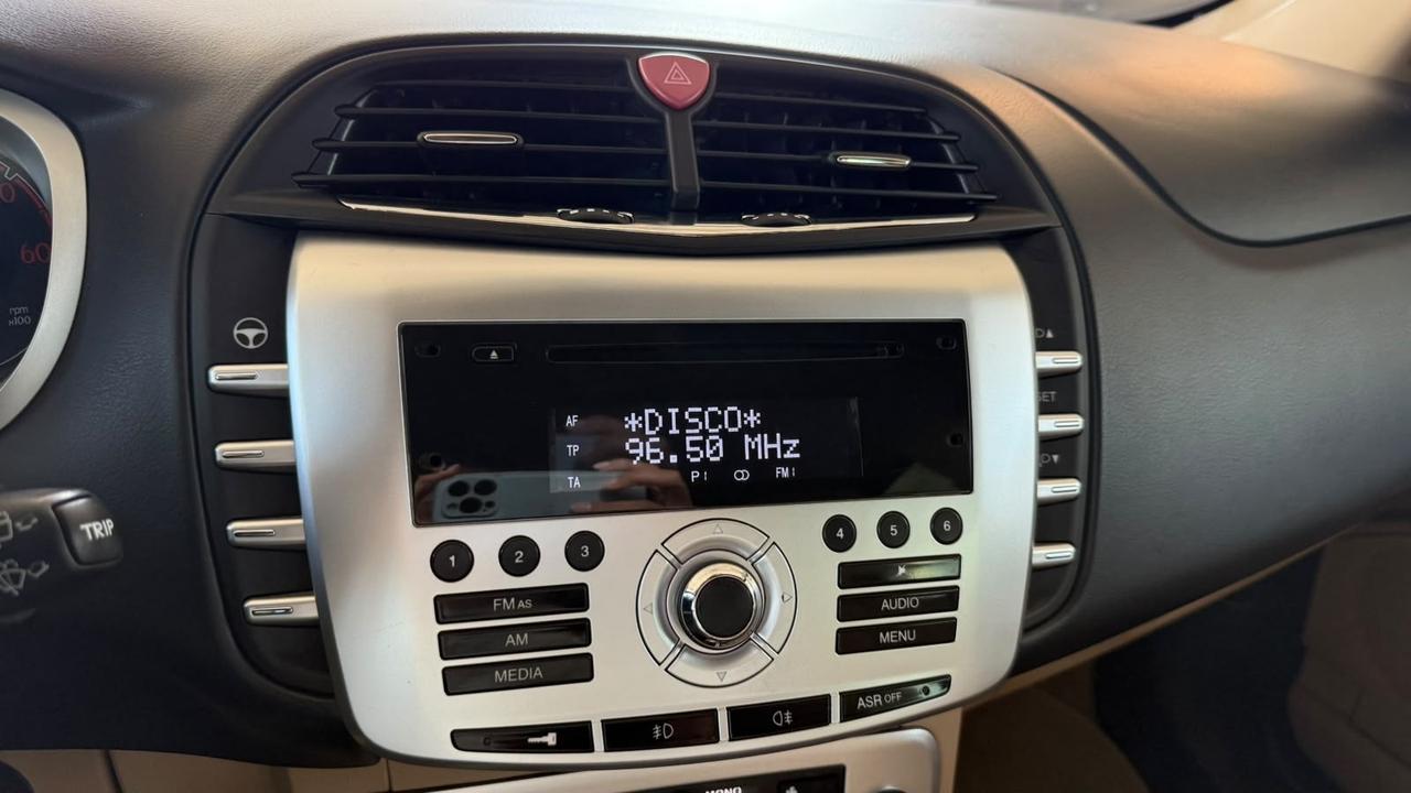 Lancia Delta 1.6 MJT DPF Selectronic Platinum