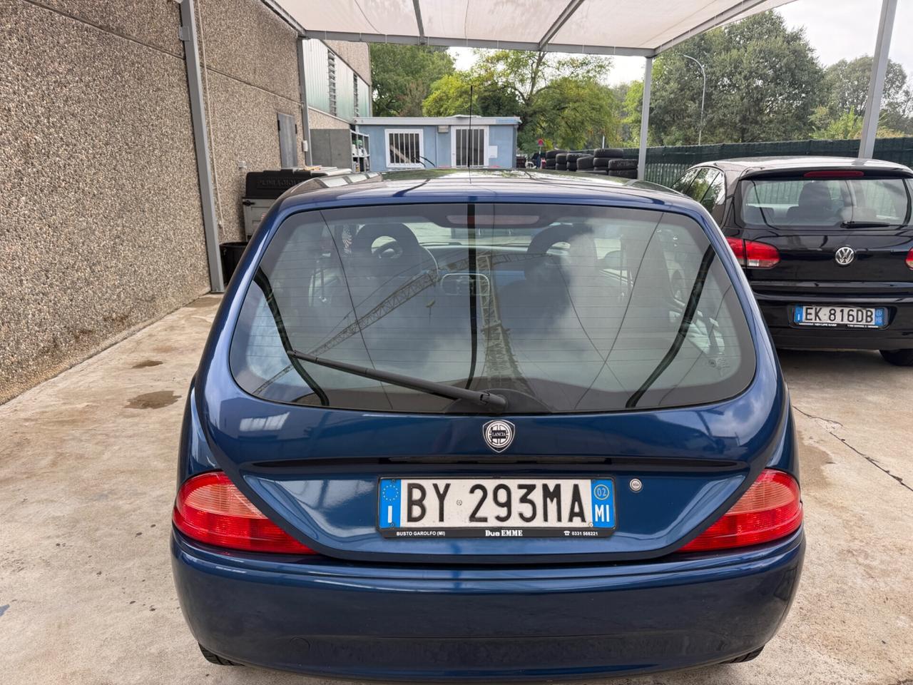 LANCIA Y ELEFANTINO 1.2 BENZINA CLIMA FUNZIONA
