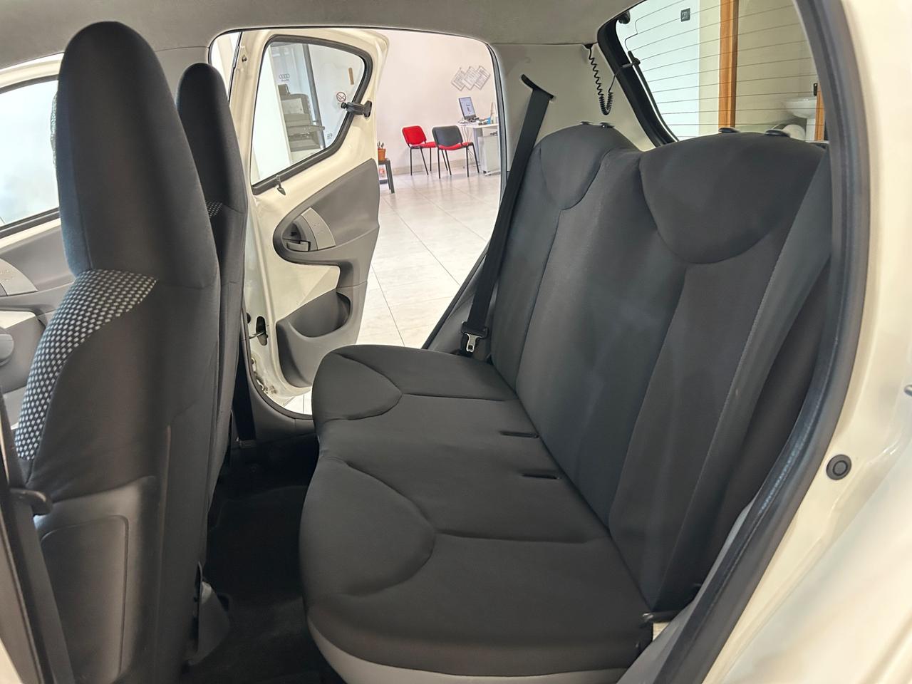 Toyota Aygo 1.0 benzina 50kw cambio automatico