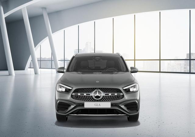 MERCEDES-BENZ GLA 180 Automatic AMG Line Premium