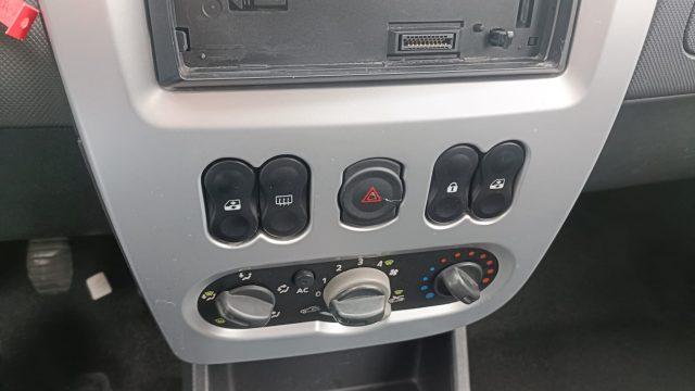 DACIA Sandero GPL TAGLIANDO COMPRESO